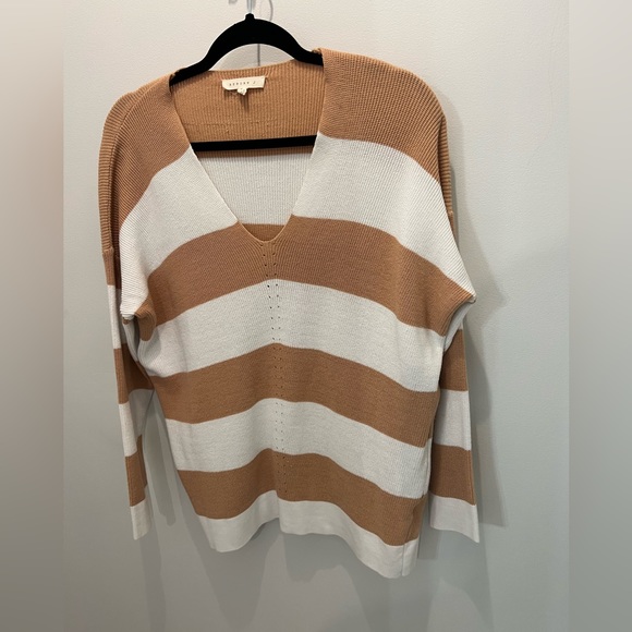 Womens Knit Sweater - Picture 1 of 2